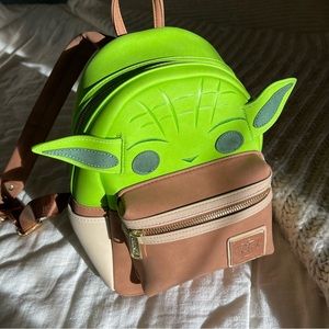 💚 LOUNGEFLY Yoda Funko Pop Backpack 💚